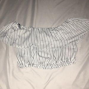 OFF THE SHOULDER CROPPED STRIPED TOP